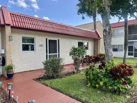 176 Lake Evelyn Drive, West Palm Beach, FL 33411