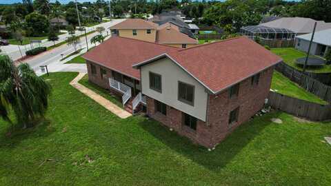 2350 SE Floresta Drive, Port Saint Lucie, FL 34984