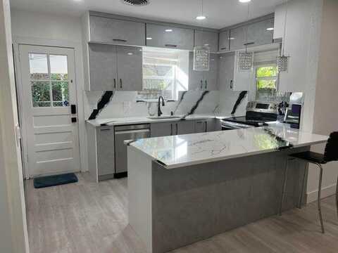 291 E Boca Raton Road, Boca Raton, FL 33432