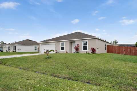 2462 SE Watercrest Street, Port Saint Lucie, FL 34984