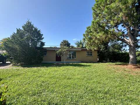 12142 Colony Avenue, Palm Beach Gardens, FL 33410