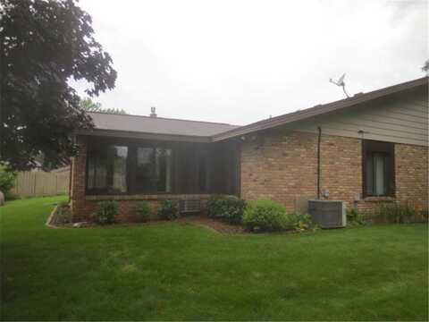 1160 Black Oaks Lane N, Plymouth, MN 55447