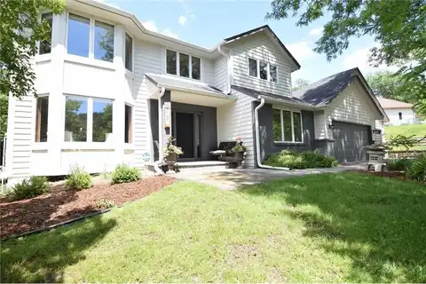 112 Innsbrook Lane, Burnsville, MN 55306