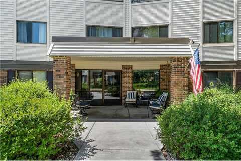 10600 43rd Avenue N, Plymouth, MN 55442