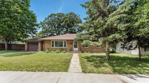 1220 Irving Street, Alexandria, MN 56308