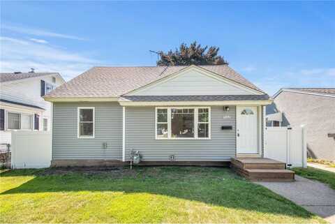 1132 6th Avenue S, South Saint Paul, MN 55075