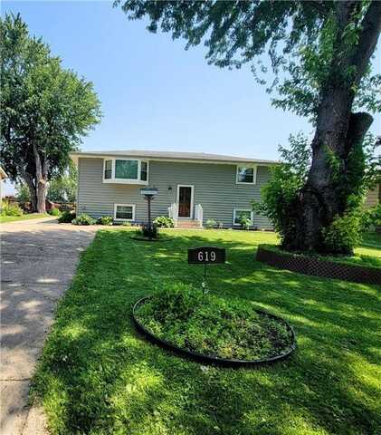 619 3rd Street NW, Forest Lake, MN 55025