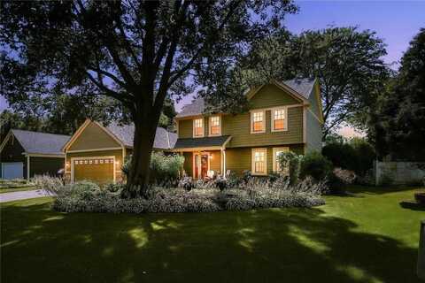 4381 Oakmede Lane, White Bear Lake, MN 55110
