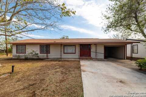 908 Broadway, Jourdanton, TX 78026