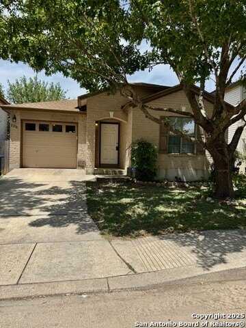 2210 BEACON CRK, San Antonio, TX 78213