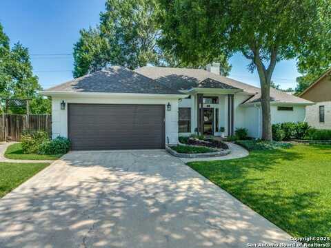 326 CHAPARRAL CREEK DR, Boerne, TX 78006