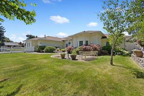 212 W Hancock St, Medical Lake, WA 99022