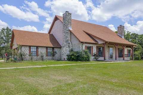 2015 County Road 226, Giddings, TX 78942