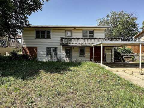 110 Hilltop Dr, Abilene, KS 67410