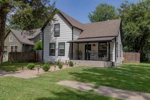 822 N C St, Arkansas City, KS 67005