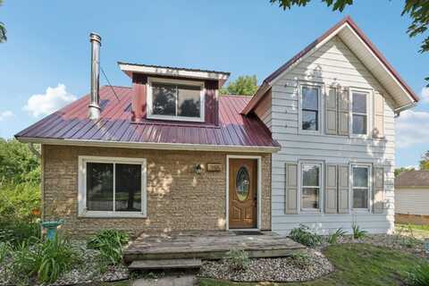 155 Academy Street, Poynette, WI 53955