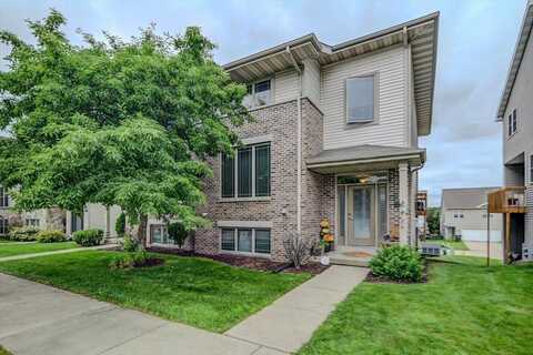 8133-8135 Broadmoor Street, Madison, WI 53719