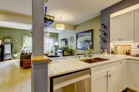 140 S Hancock Street, Madison, WI 53703