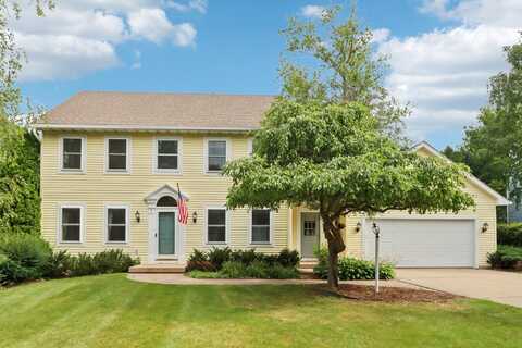 2 Drumhill Circle, Madison, WI 53717