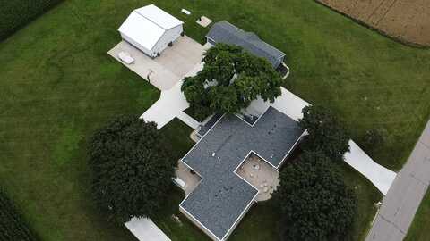 3743 S Milton Shopiere Road, Janesville, WI 53546