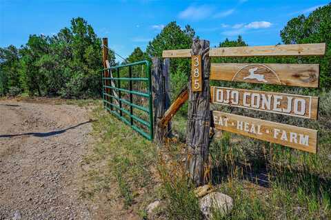 385 CR 73, Ojo Sarco, NM 87521