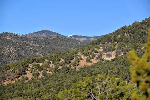 27 Lodge Circle, Santa Fe, NM 87506