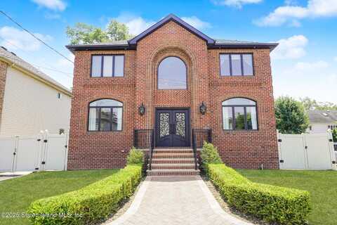 460 Darlington Avenue, Staten Island, NY 10309