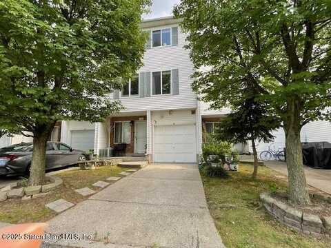 159 Aspen Knolls Way, Staten Island, NY 10312