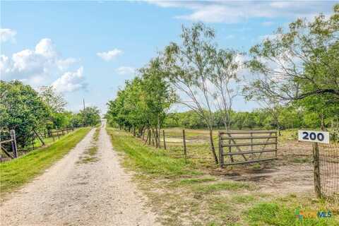 200 Armstrong Road, Lockhart, TX 78644