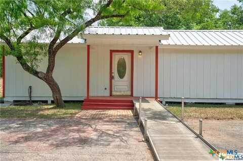 301 Tatum Road, Martindale, TX 78655