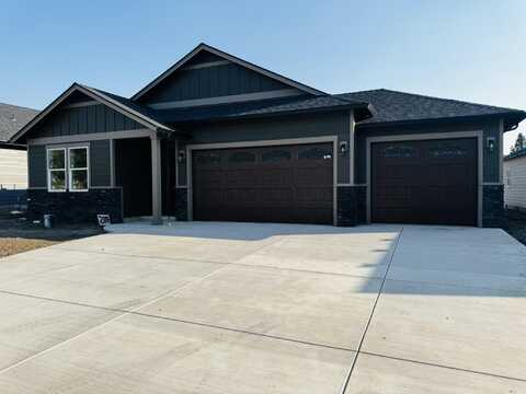 2776 Roberts Road, Medford, OR 97504