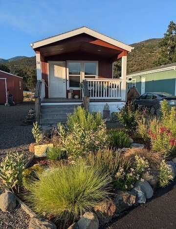 1 Corral Lane, Ashland, OR 97520