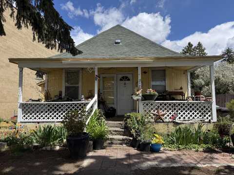 212 N MAIN St, Bellevue, ID 83313