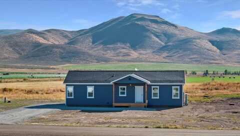 8 PUNKIN CENTER Rd, Gannett, ID 83313