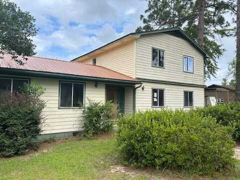 2830 Stapleton Dr, Donalsonville, GA 39845