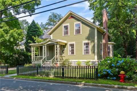 71 Old North Road, South Kingstown, RI 02881