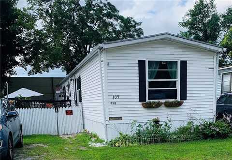 245 Manton Street, Pawtucket, RI 02861