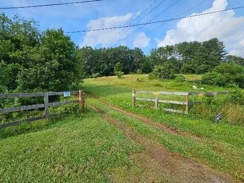 72 Rainbow Dr, Galax, VA 24333