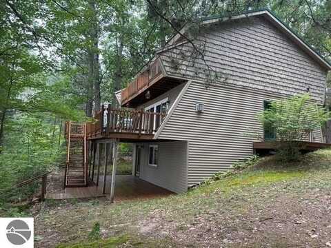 9278 NE Pine Drive, Mancelona, MI 49659