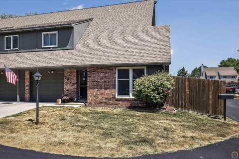 2927 SW Foxcroft 1 CT, Topeka, KS 66614