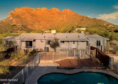 9001 N Riviera Drive, Tucson, AZ 85704
