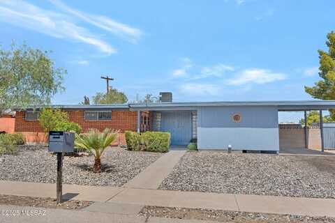 7415 E Calle Cuernavaca, Tucson, AZ 85710