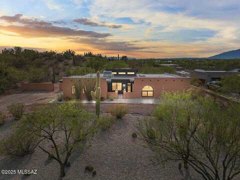 2561 N Calle Noche, Tucson, AZ 85749