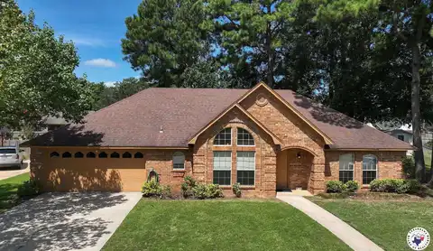 409 Phillips Circle, Wake Village, TX 75501