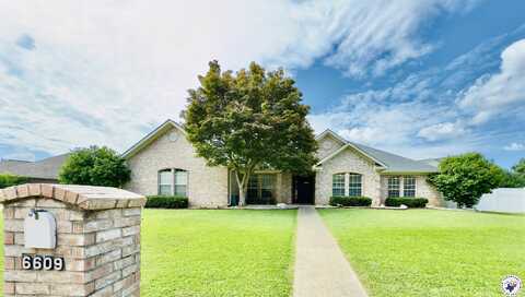 6609 Palisades Dr., Texarkana, TX 75503