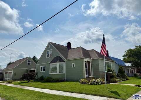 689 E Vincennes St, Linton, IN 47441