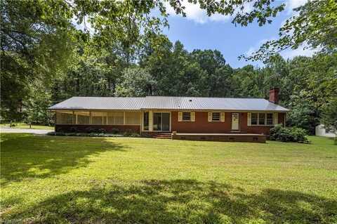 313 W Steeple Chase Road, Greensboro, NC 27406