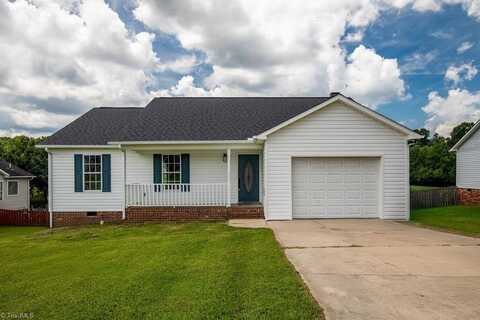 105 Johnia Court, Thomasville, NC 27360
