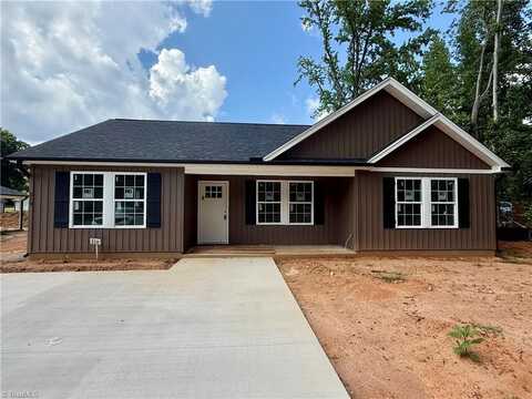 510 Eden Terrace, Archdale, NC 27263