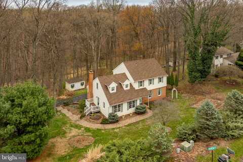 5 CHARCOAL LANE, MOHNTON, PA 19540